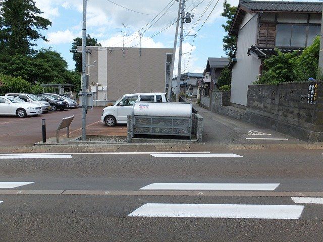 近くに施設あり