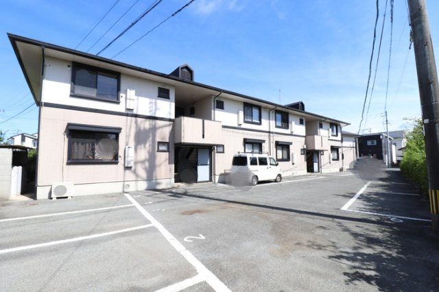 ヴィラクレスト B棟の外観画像