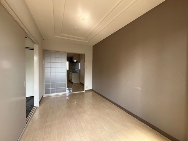 ベッドルーム