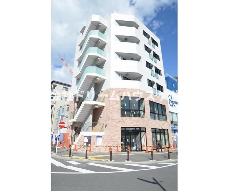 Radix 8Kの外観画像