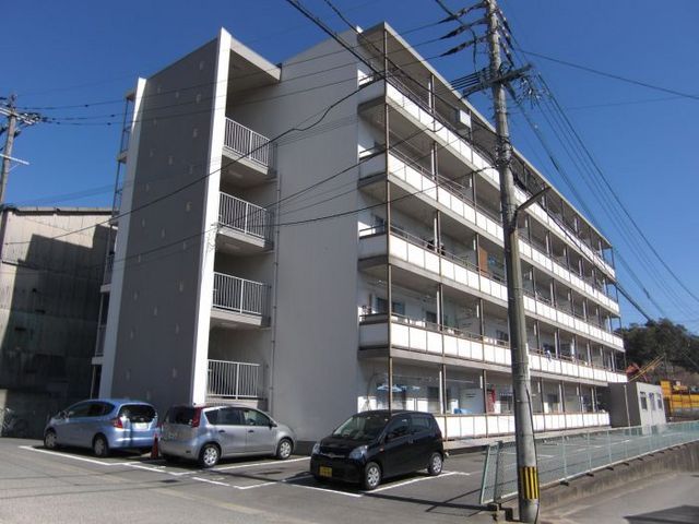 フットワーク空港南の外観画像