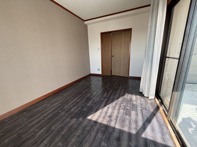 ベッドルーム