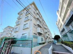 エメラルドタウン本城 E棟 207号室の外観画像