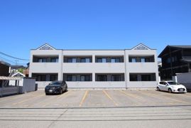 ラ・ピオーネの外観画像