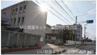 多肥小学校まで1100m
