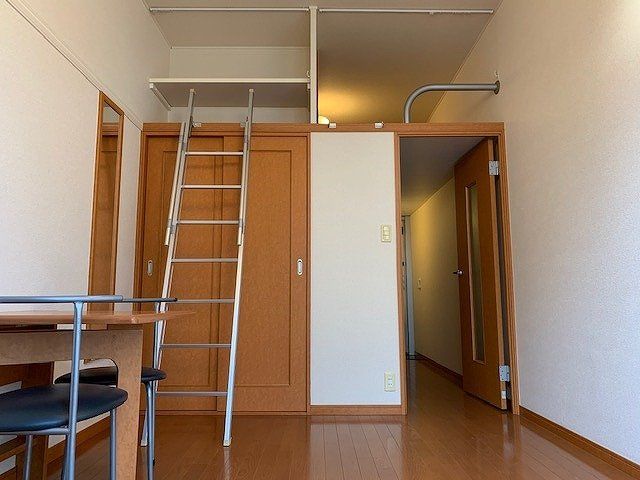 ベッドルーム