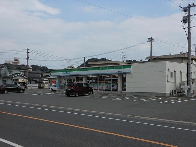 ファミリーマート水巻中央店 (482m)