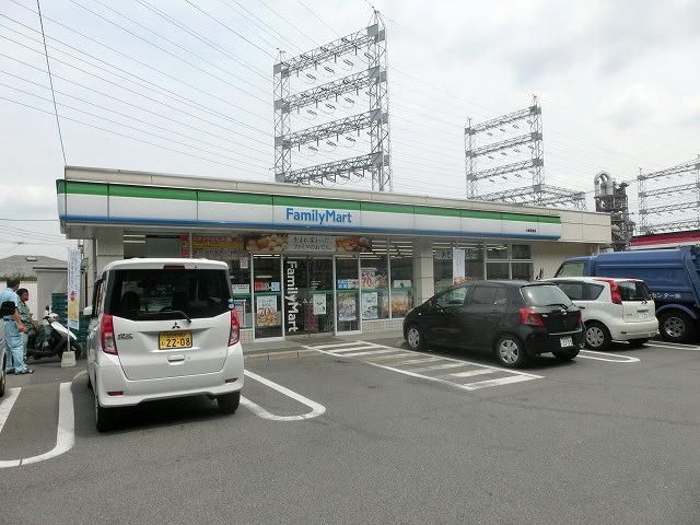 ファミリーマート/小倉西港店 (330m)