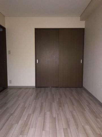 ベッドルーム