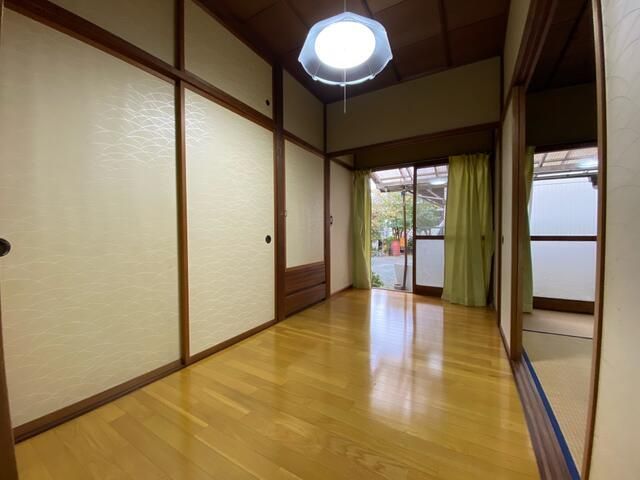 ベッドルーム