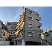 LEXFOS新宿の外観画像