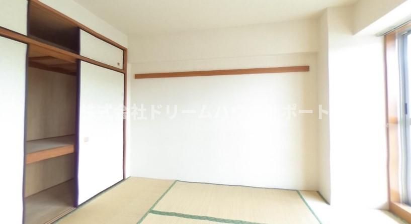 ベッドルーム