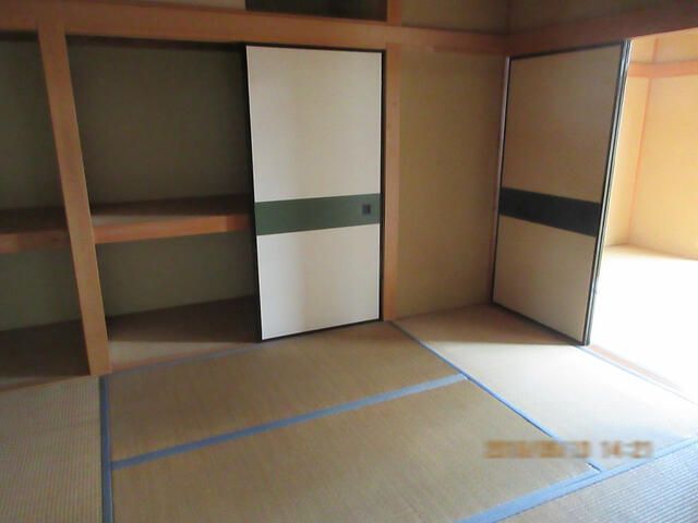 ベッドルーム