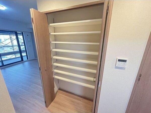 収納