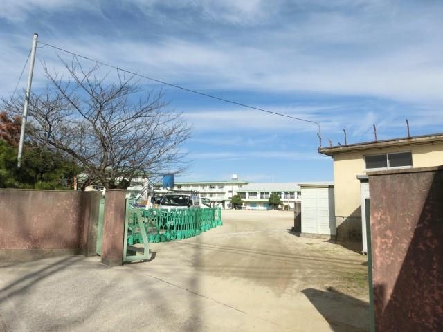 上津役小学校(1200m)