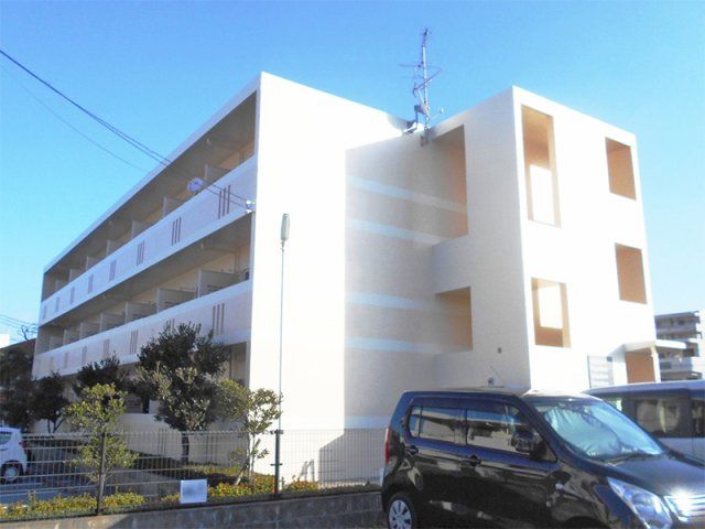 レオパレス城間の外観画像