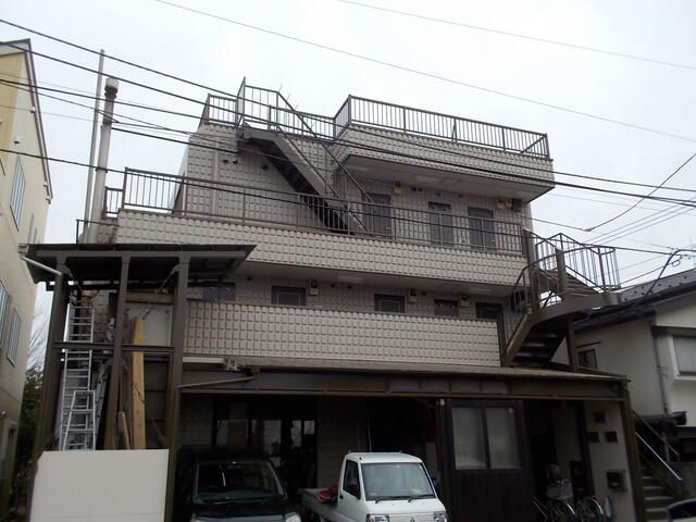 フラット天神町の外観画像