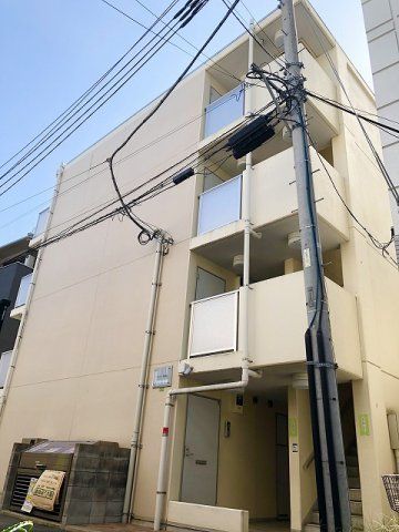 レオパレスソフィア 参番館の外観画像