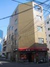 金原ビルの外観