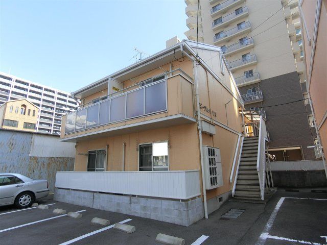 ピープルハイツ A棟の外観画像