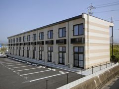 レオパレスランディーヌ河辺の外観画像