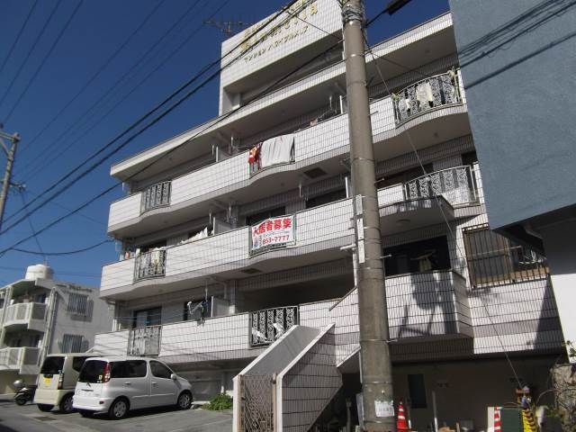 マンションハワイプルメリアの外観画像