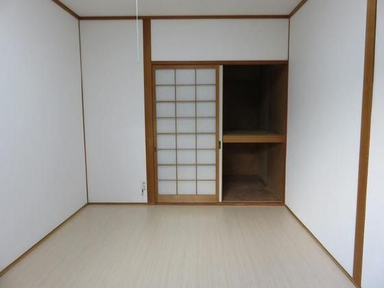 ベッドルーム