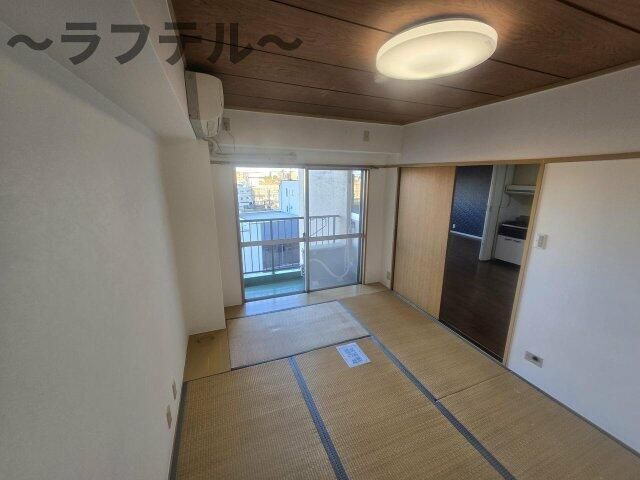ベッドルーム