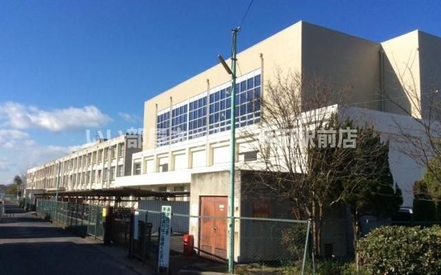栗東市立栗東西中学校(中学校)まで1100m