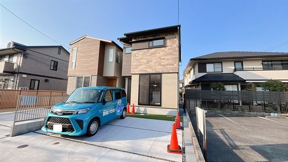 中区東川原新築戸建 東棟の外観画像