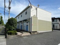 レオパレスポラールお茶山の外観画像