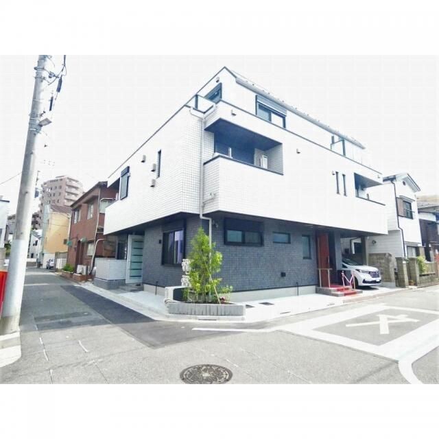 メゾン・シャルマンの外観画像