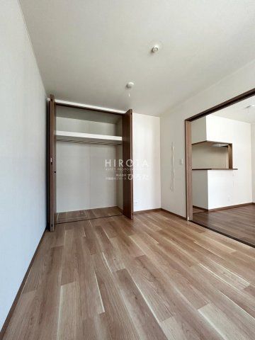 マルショク重住店(810m)