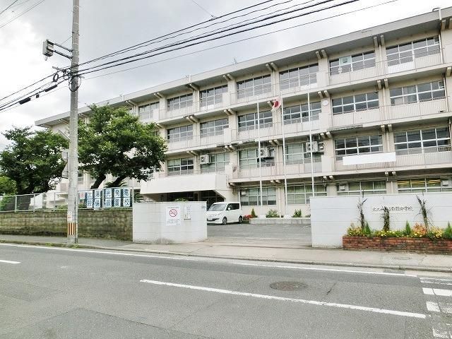 白銀中学校(170m)