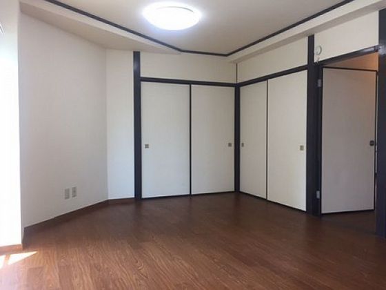ベッドルーム