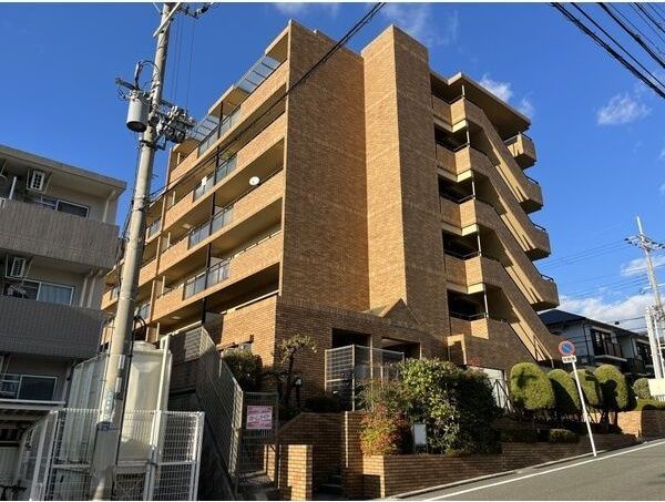 シャトレ千里の外観画像