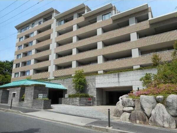 フォレスト東山パークハウスB棟の外観画像