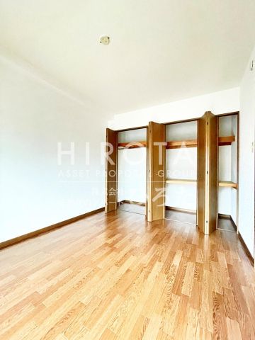 丸和/ラ・パレット神岳店 (424m)