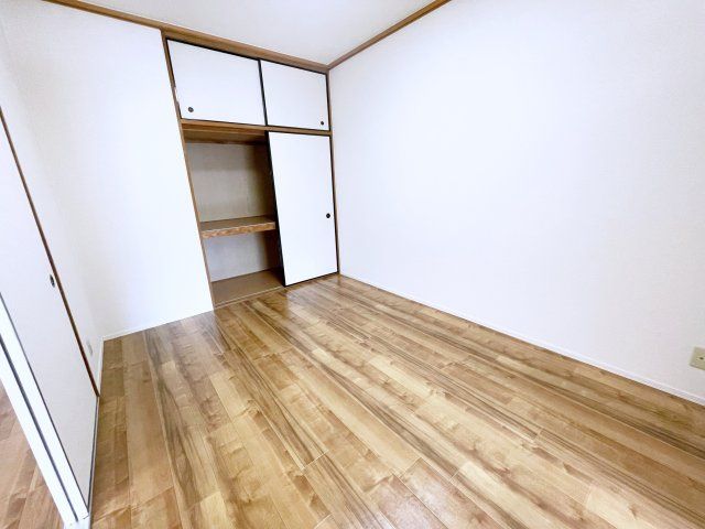ベッドルーム