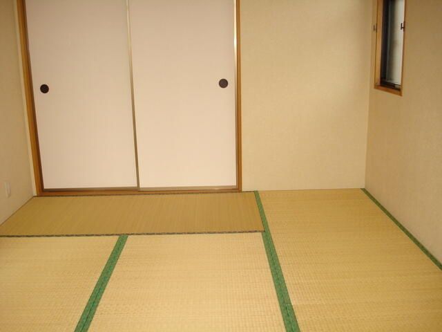 ベッドルーム