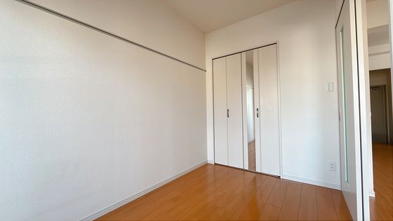 ベッドルーム