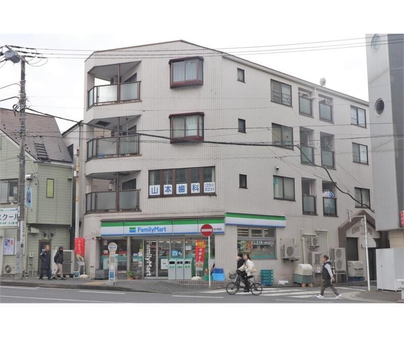 近くに施設あり