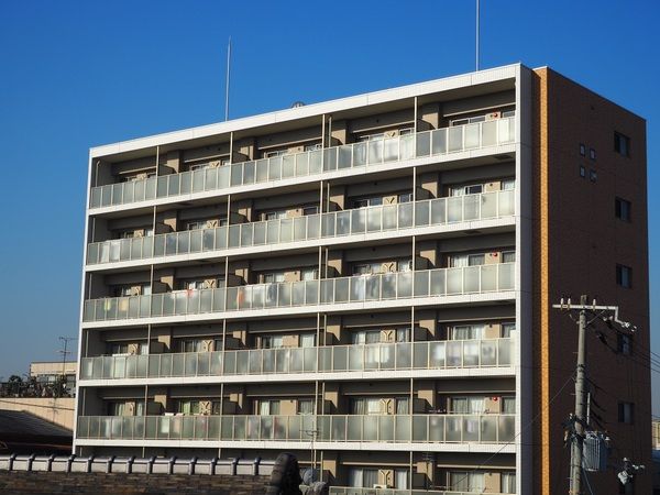 クリスタルコートの外観画像
