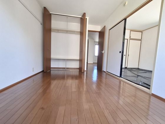 ベッドルーム