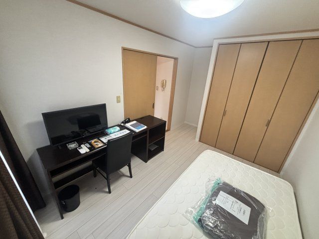 ベッドルーム