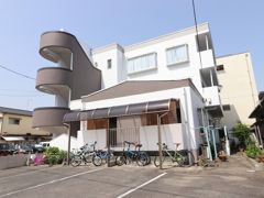 村下ビルの外観画像