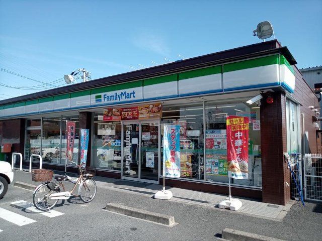 近くに施設あり