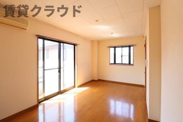 ベッドルーム