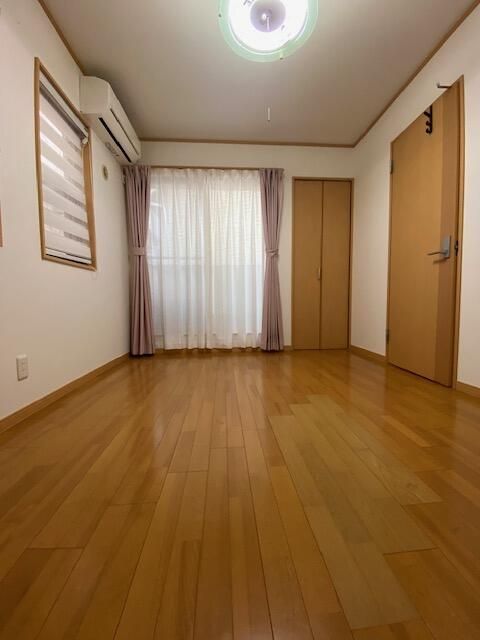 ベッドルーム