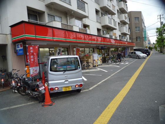 近くに施設あり